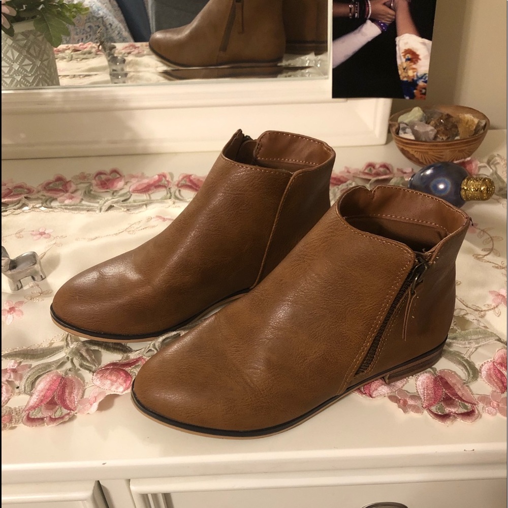 Girls Boots
